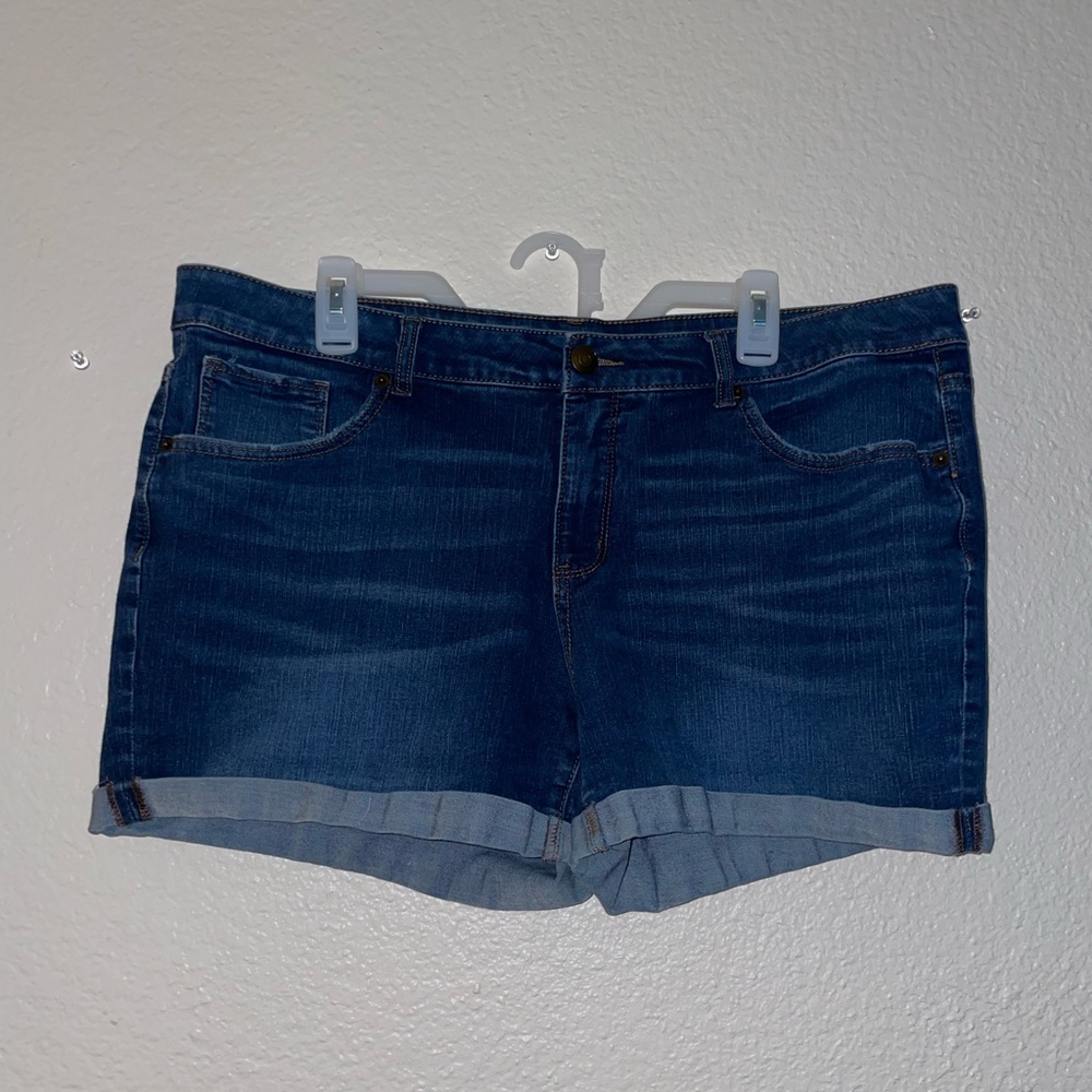 Torrid Shorts size 16